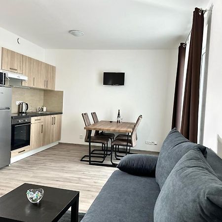 Sky Apartments 509 เปิลเซน ภายนอก รูปภาพ